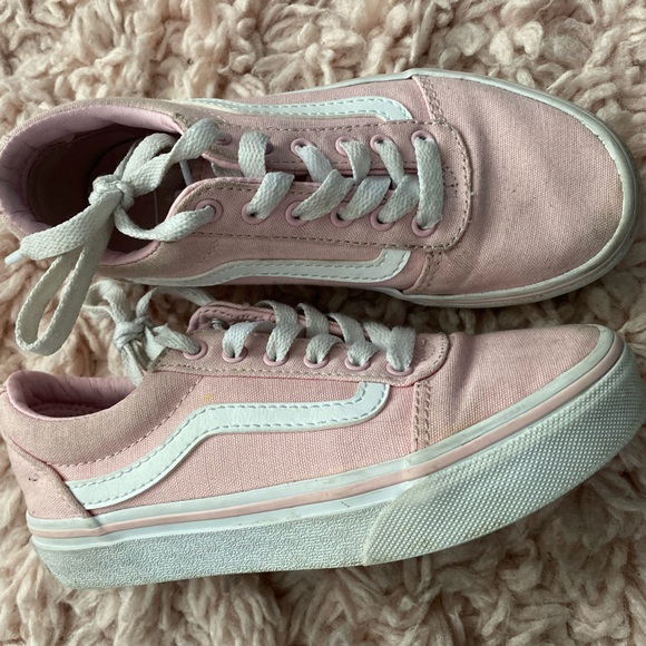 Vans - Picture 2 of 2